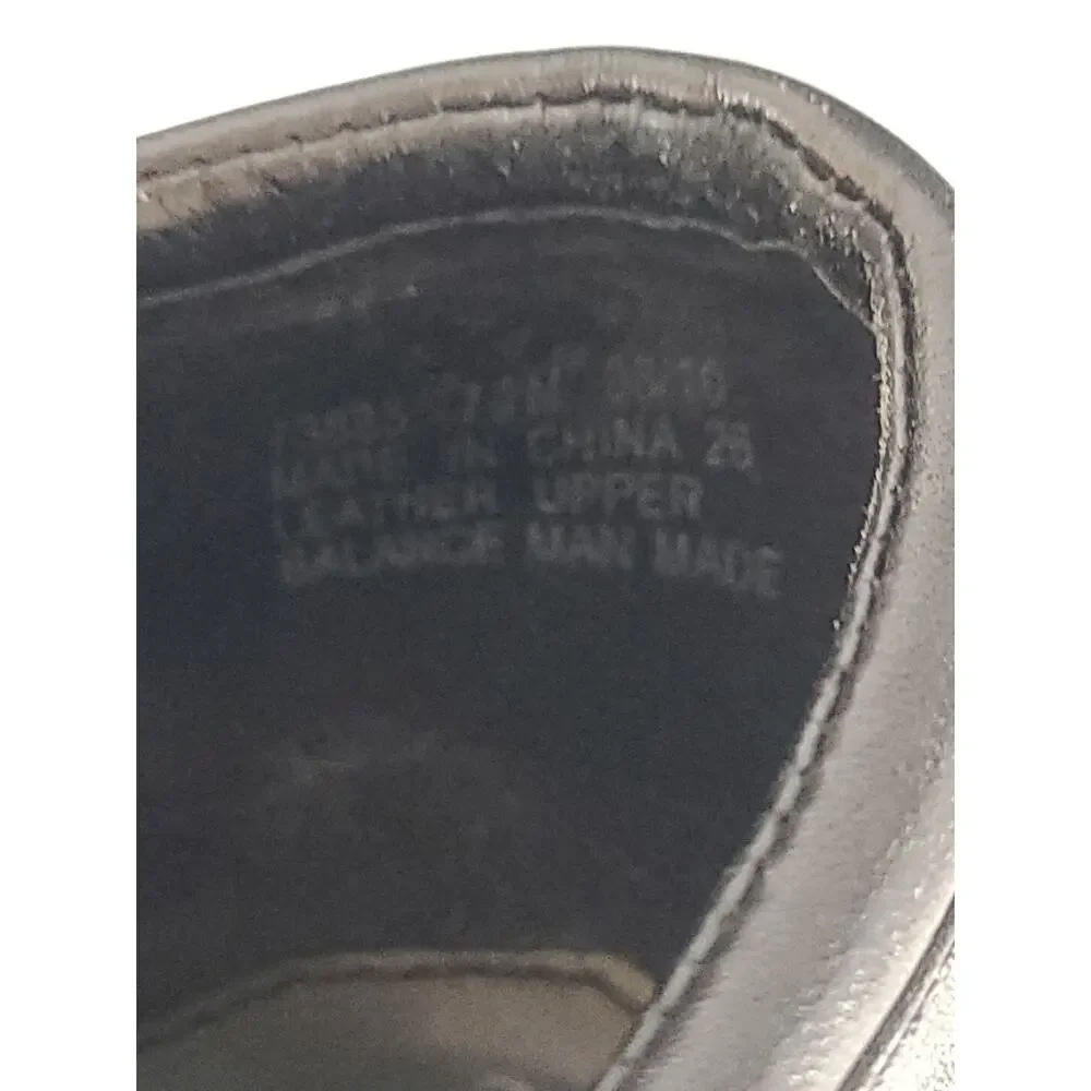 Clarks Wasteland WMS SZ 7.5 M Shoes Loafer Black Leather Side Zip Comfort FLAW
